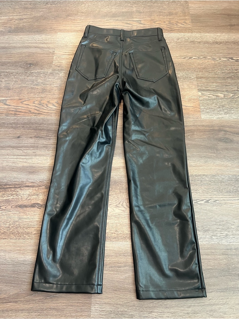 Abercrombie High Rise 90s Relaxed Vegan Leather Pants Black Women’s 27 4 Short - Picture 6 of 11